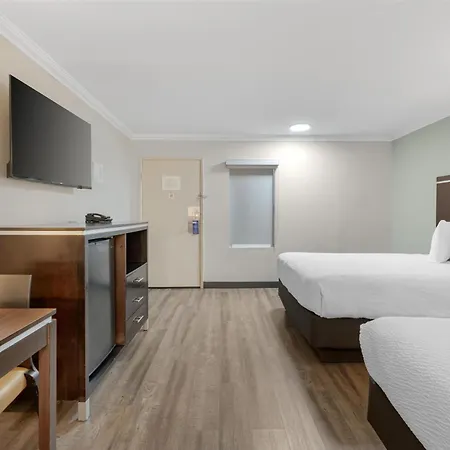 Best Western Courtesy Hotel - Anaheim Resort Amusement Park-2